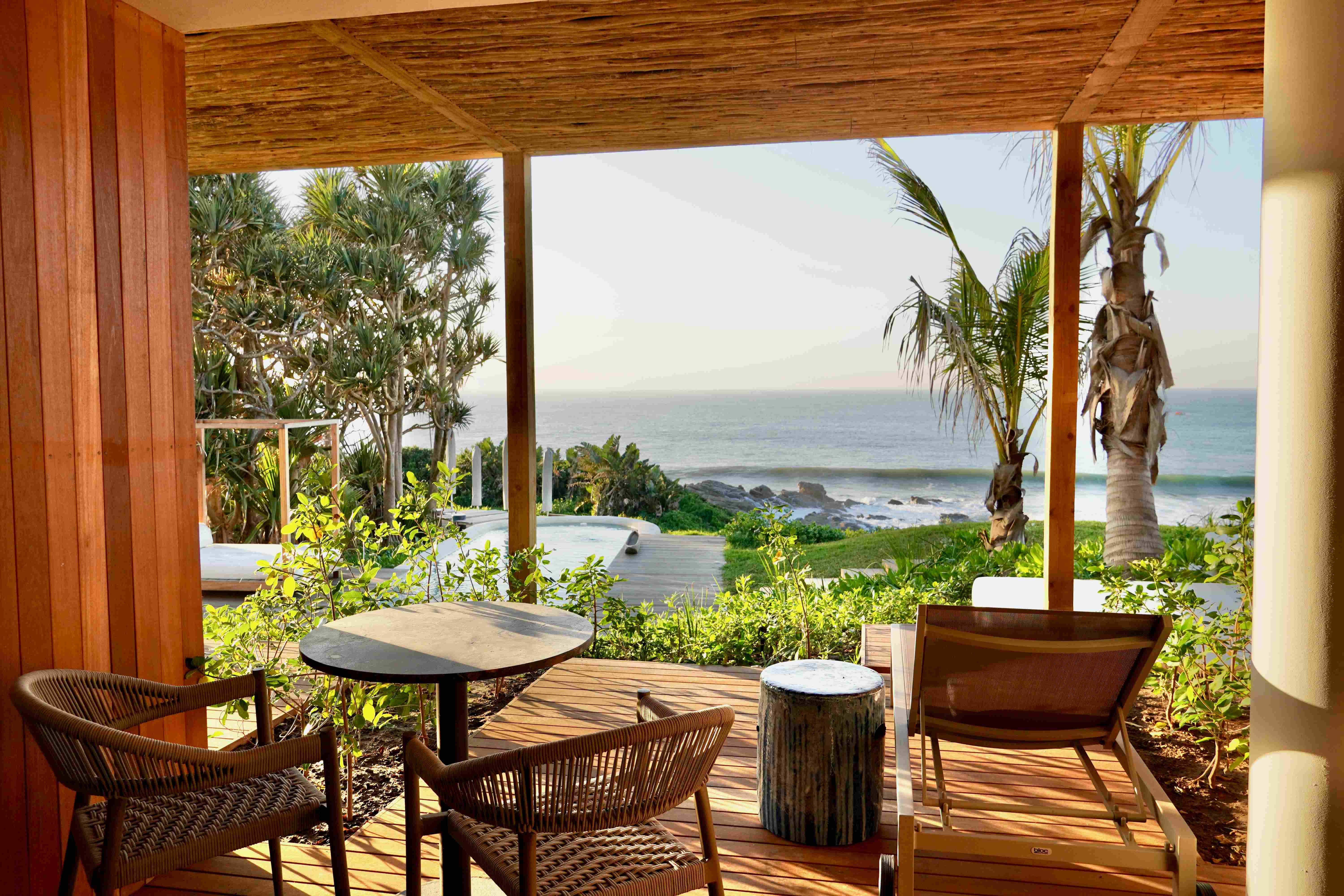 Sala Beach House thumbnail 4